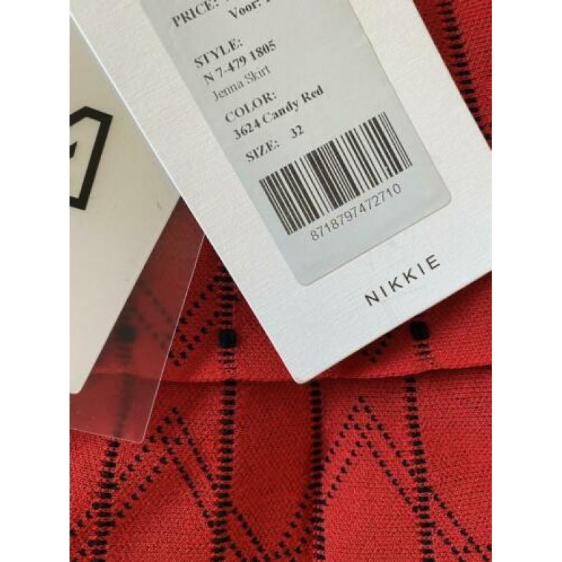 Nikkie rok maat 32
