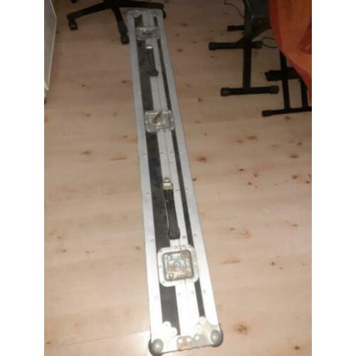 flightcase voor Kurzweil pc88 of stage piano 88 toetsen.