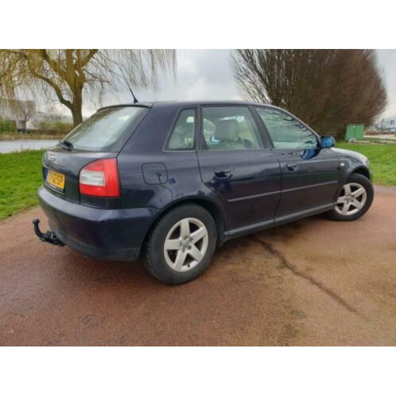 Audi A3 1.6 75KW 5D 2001 Blauw