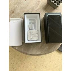 Iphone 11 pro max 512 gb betreft een clone uitvoering
