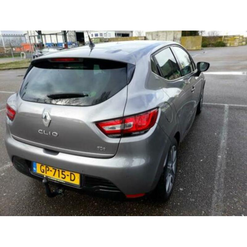 Renault Clio night & day 0.9 TCE 66KW 5-DRS 2015 Grijs