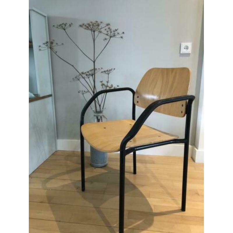 8 vergaderstoelen hout