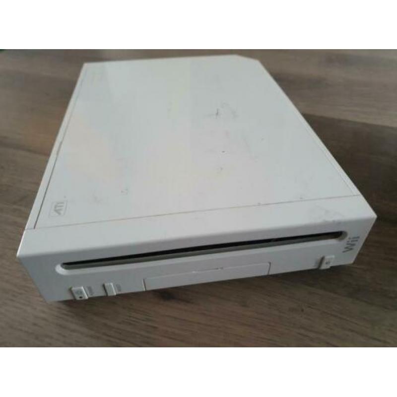 Complete set Nintendo wii incl harde schijf en veel extra's