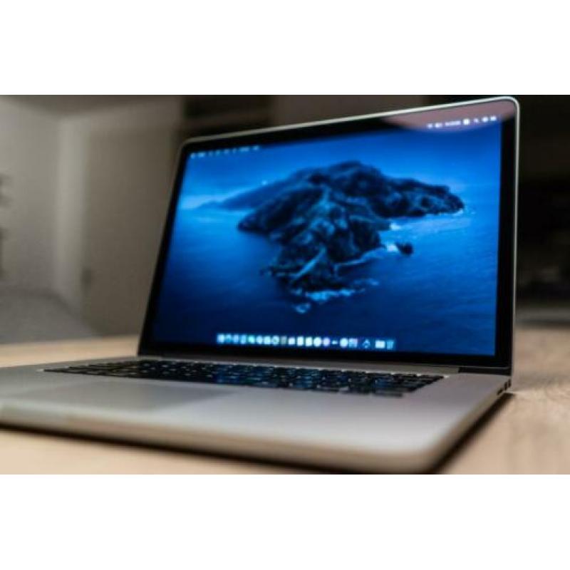 Macbook Pro 15" / Mid 2015 / 2.8GHz QuadCore / 1TB SSD