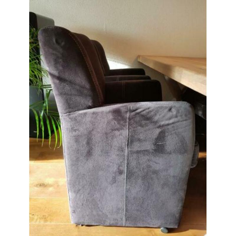 4 eetkamer stoelen
