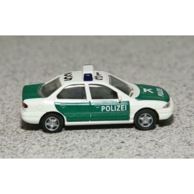 Ford Mondeo Polizei. Producent: Rietze