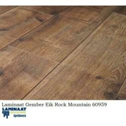 Laminaat Gember Eik 959 8mm dik 4V-groev AC-5 Klasse 33