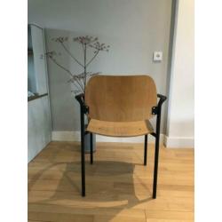 8 vergaderstoelen hout