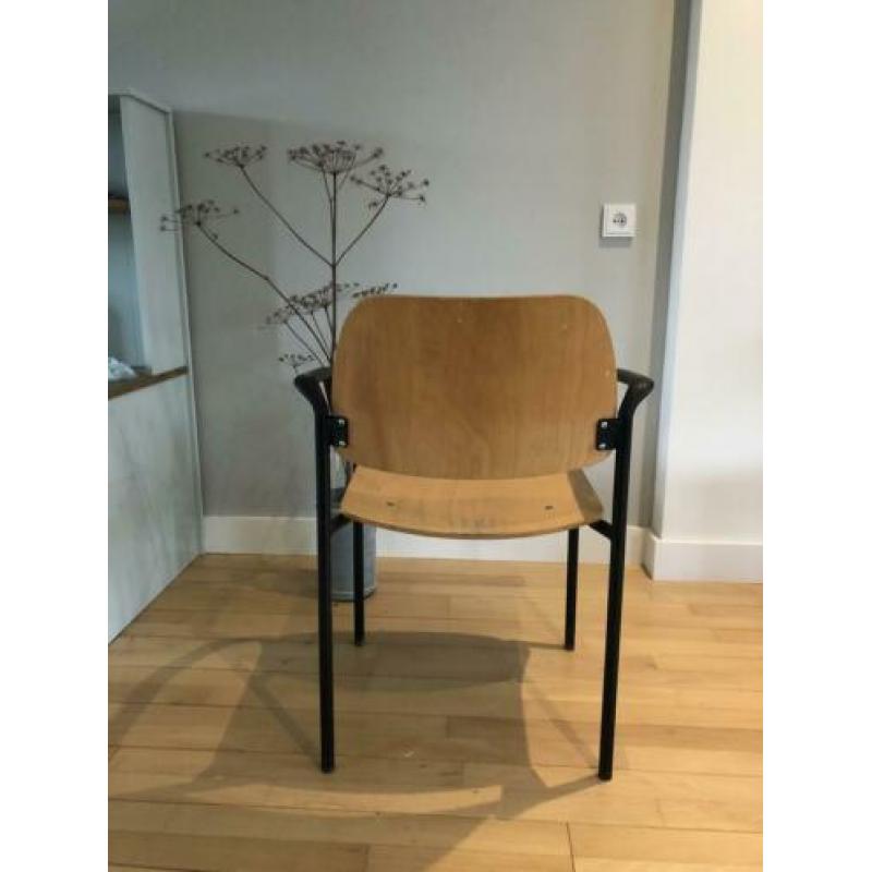 8 vergaderstoelen hout