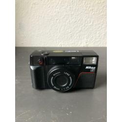 Nikon L35 AF2 point & shoot camera (stuck shutterbutton)