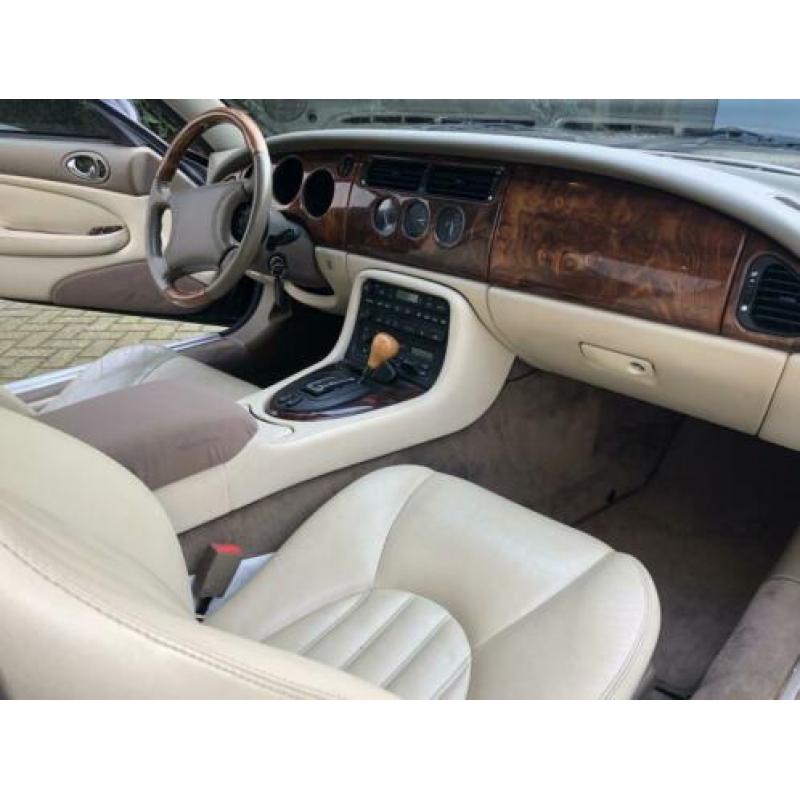 Jaguar XK8 4.0 Coupe Zwart