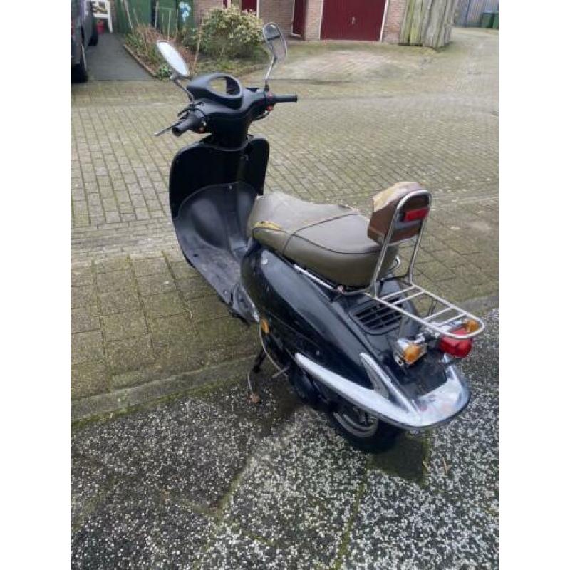 Snorscooter Znen Fidenza (F7 50S)