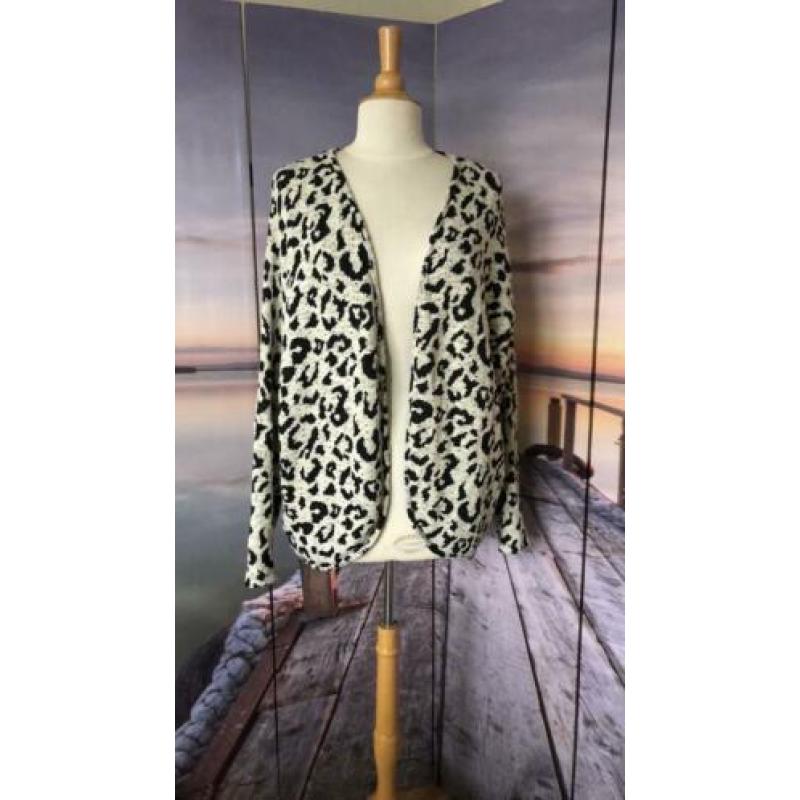 Panterprint vest Vero Moda maat xl