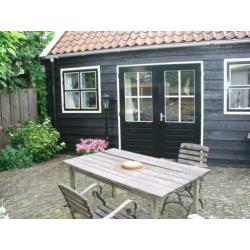 Studio voor vrouw, centrum Laren (NH) per eind april