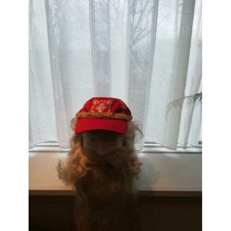 Prachtig Sinterklaaspak zwaar vloursstof is eigen ontwerp,