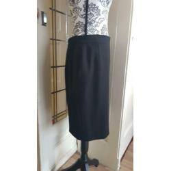 Escada rok 42