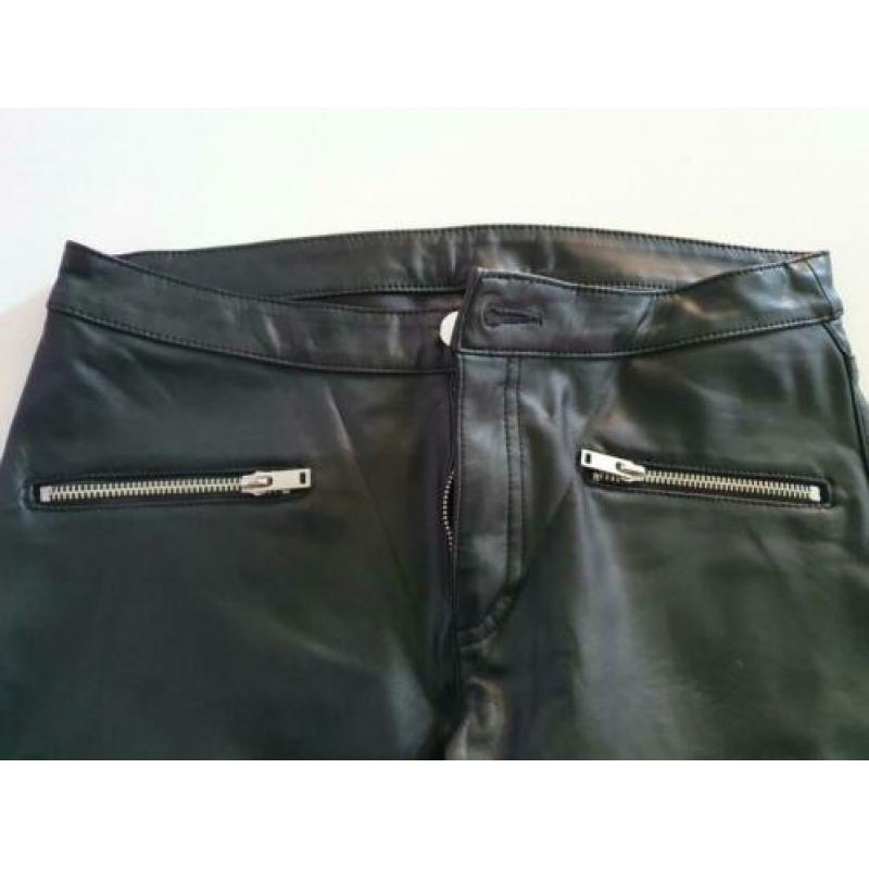 Pakket zwart leren leggings en 1 broek maat 36/38