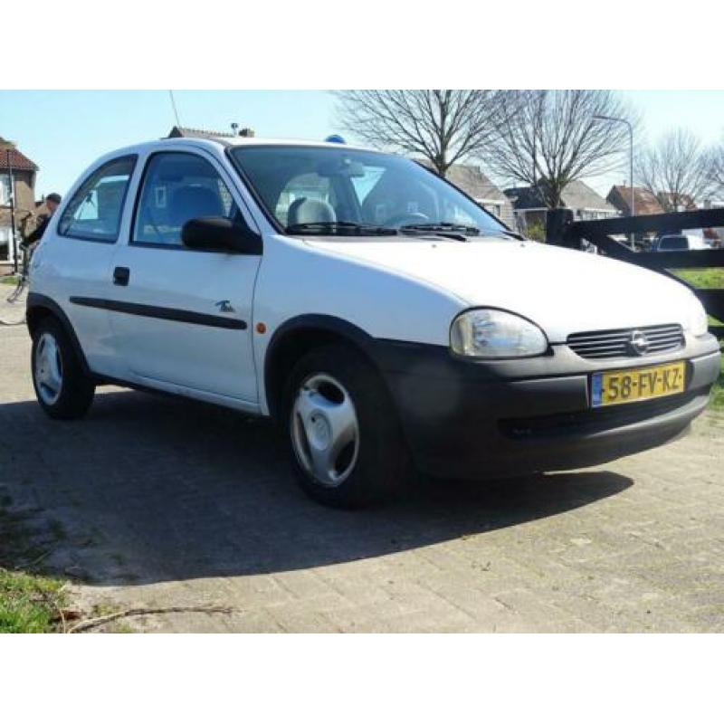 Opel Corsa 1.0 I 3D STRADA