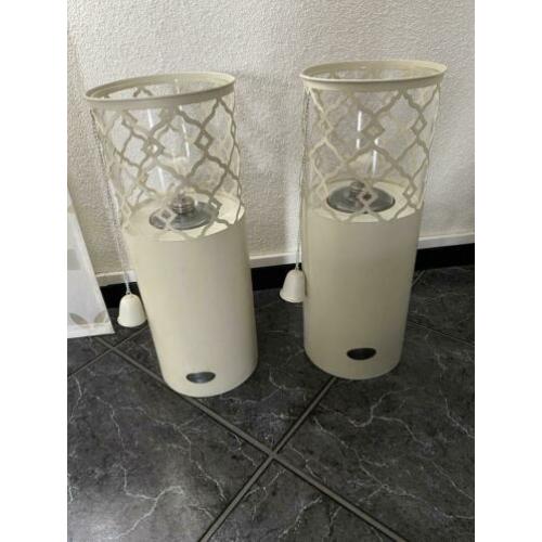 2 stuks Riverdale olie lampen