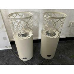 2 stuks Riverdale olie lampen
