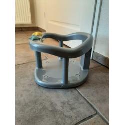 Te koop baby badring zilvergrijs.