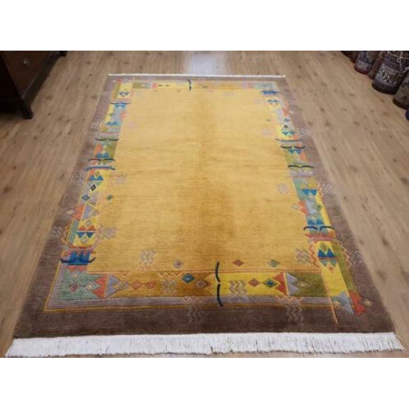 Vintage handgeknoopt perzisch tapijt Nepal 260x170