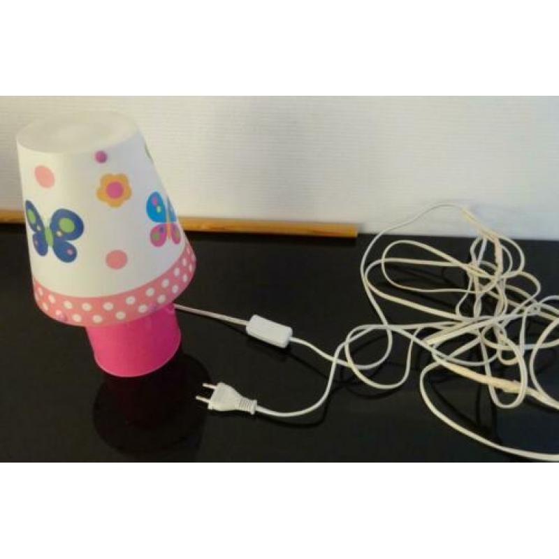 Schemerlampje en hanglampje met vlinders voor kinderkamer