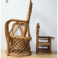 2 Poppenstoelen waaronder ook voor Barbie Sindy