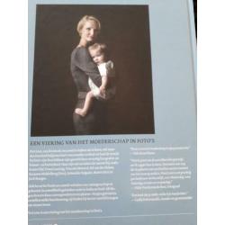 Boek: First love - 100 foto's van moeder en kind