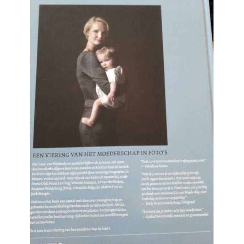 Boek: First love - 100 foto's van moeder en kind