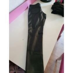Pakket zwart leren leggings en 1 broek maat 36/38