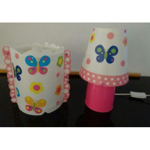Schemerlampje en hanglampje met vlinders voor kinderkamer