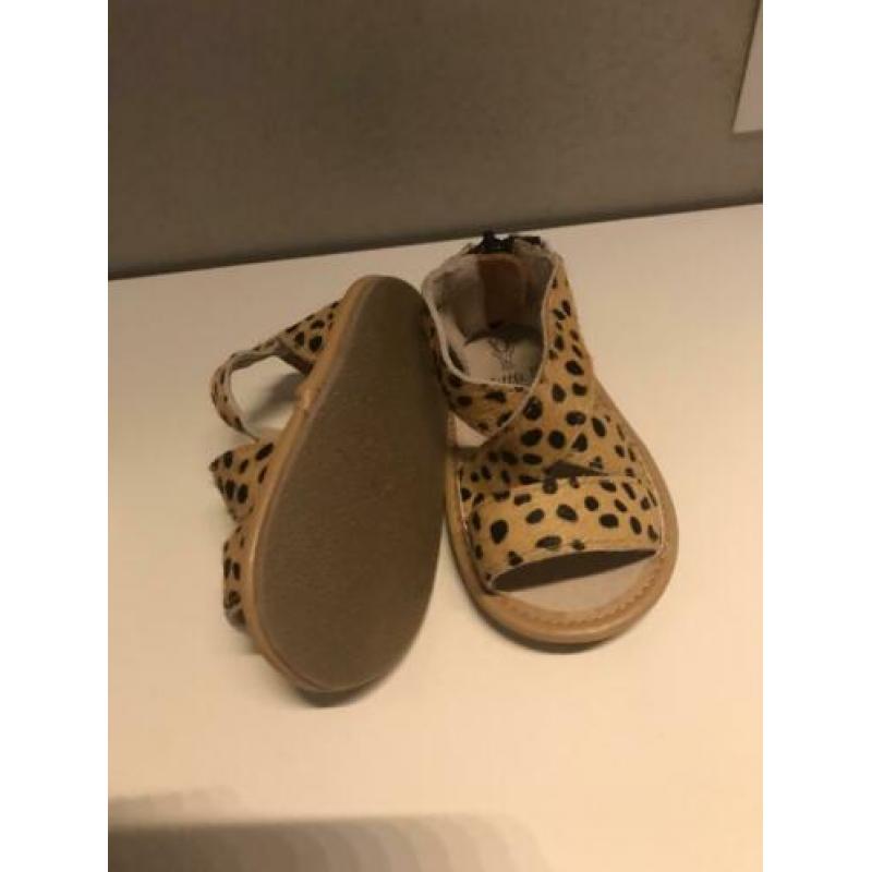 Sandalen van oh little deer maat M 18 19 babyschoentjes LEER