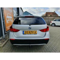 BMW X1 sDrive18d Executive met Trekhaak, Navigatie, Climate