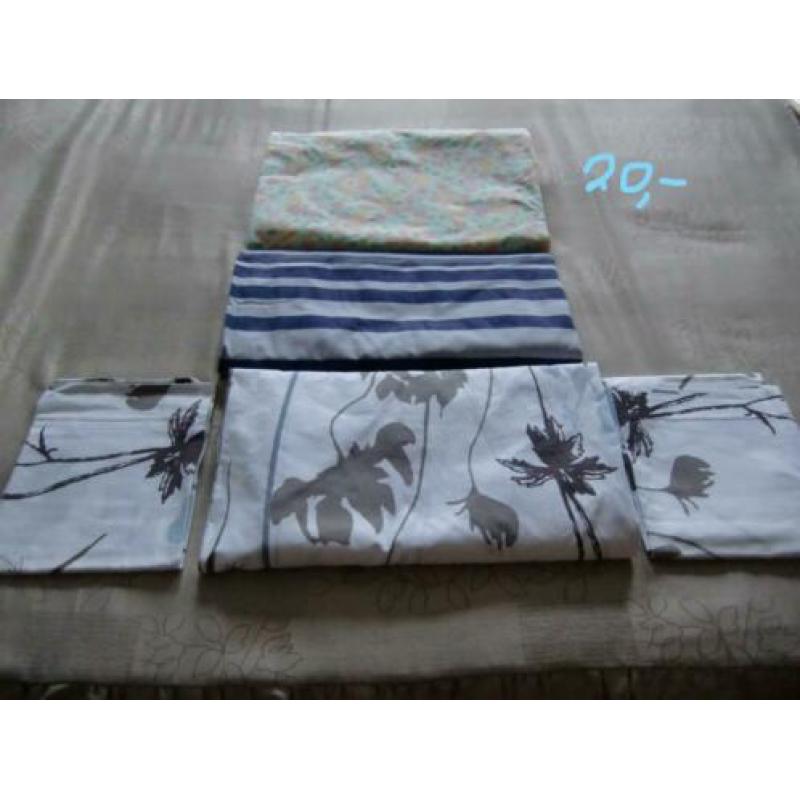 Bedsprei 140 cm x 200 cm, hoeslakens en dekbedovertrek