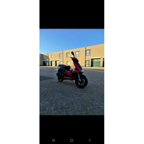 Gilera runner malossi 172cc MO7 brom kenteken zgan 2005