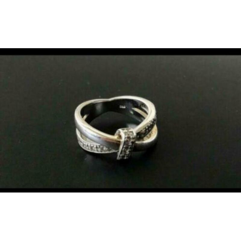 Zilveren DUBBELE ring met zirkonia ‘s
