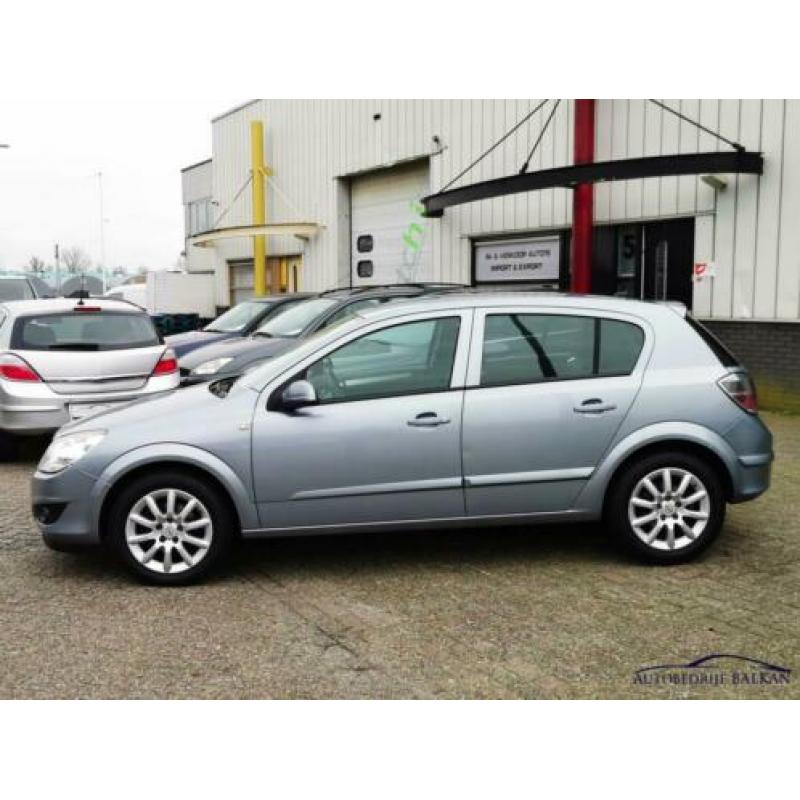 Opel Astra 1.6 Temptation