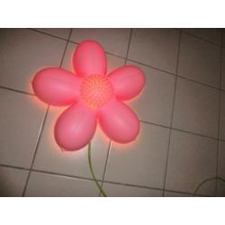 Leuk bloemenlampje voor meisjeskamer (IKEA)