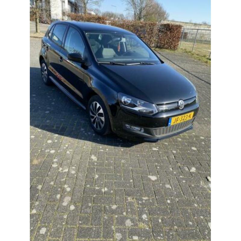 Volkswagen Polo 1.0 TSI 70KW Bluemotion 2016 Zwart