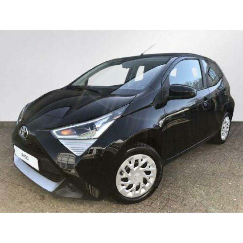 Toyota Aygo 1.0 VVT-i X-Play | Snel leverbaar | (bj 2020)