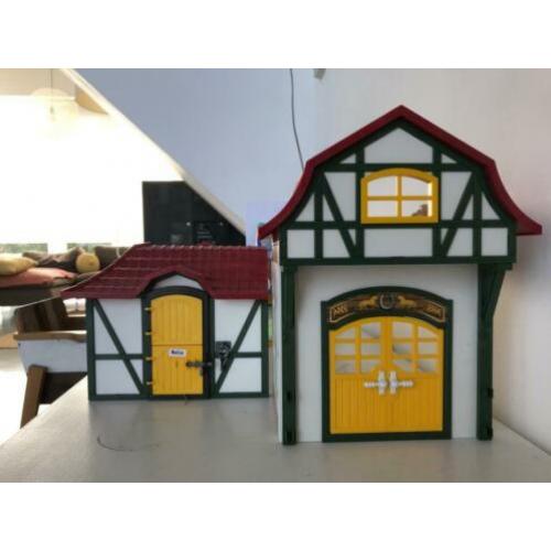 Playmobil paarden stallen