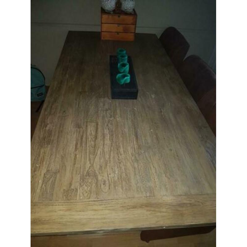 Mooie grote kloostertafel