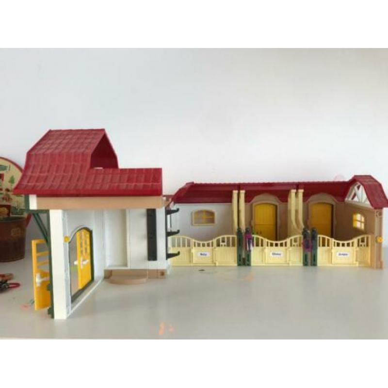 Playmobil paarden stallen