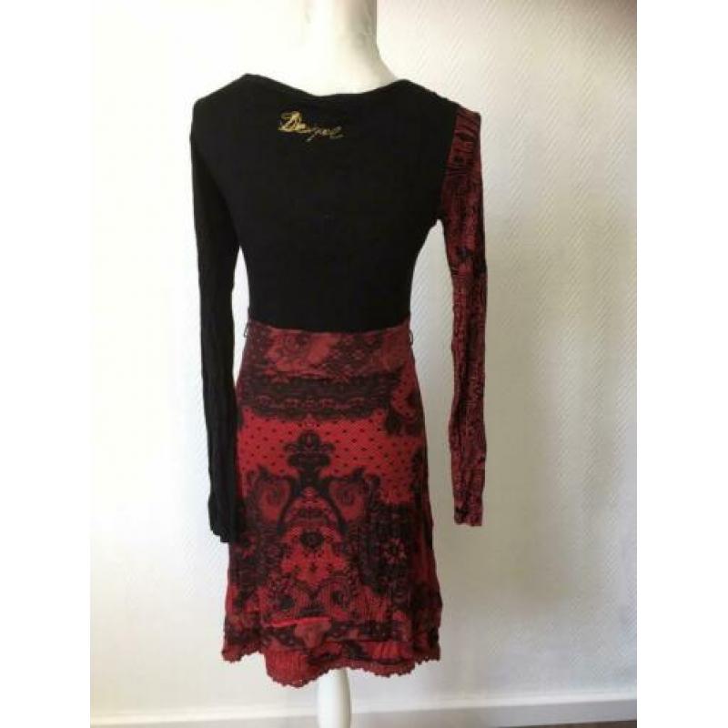 Desigual jurk maat M zwart rood