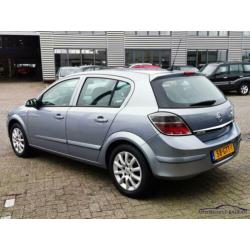 Opel Astra 1.6 Temptation