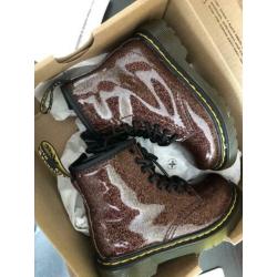 Dr Martens nieuw in doos! Maat 23