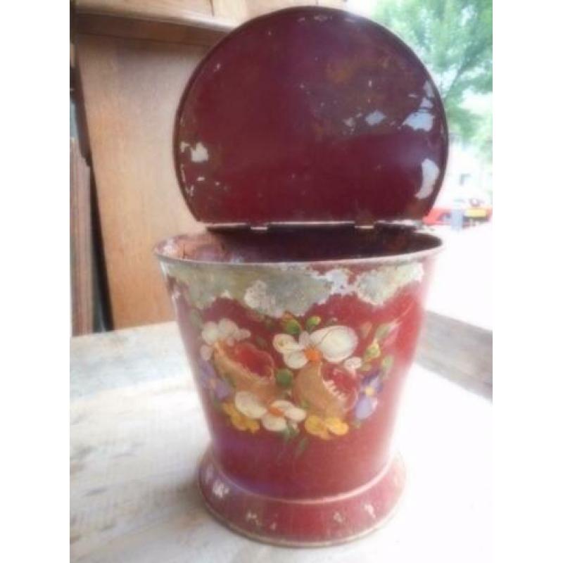 Vintage / Rode asverzamelaar met bloemdecor