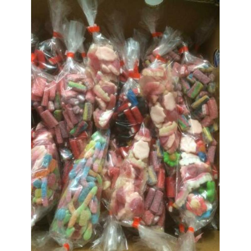Handel !! Partij Puntzakken snoep bijna gratis !!!