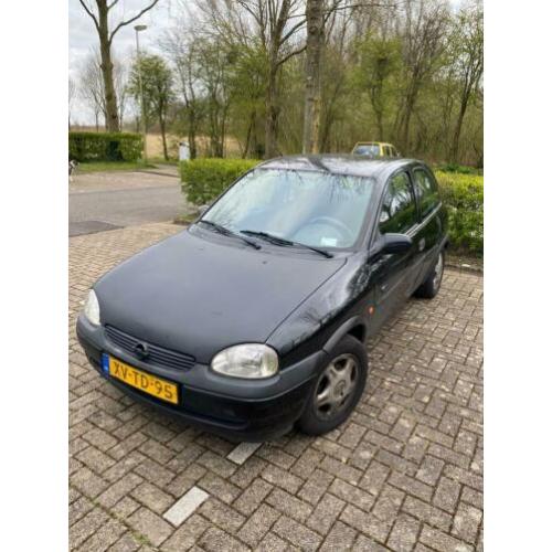 Opel Corsa 1.2 I 16V 3D 1999 Zwart